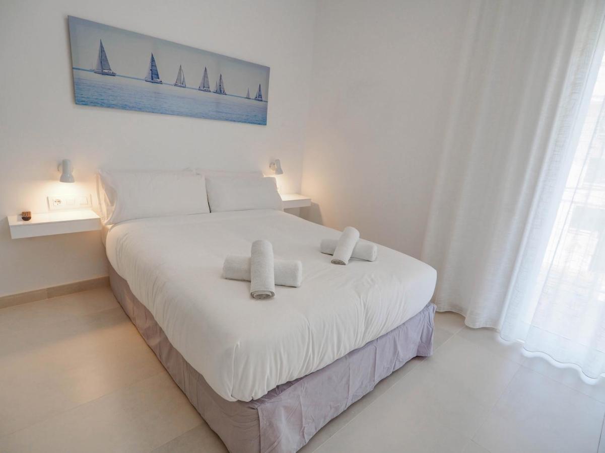 Sitges With Pool Near Beach By Hello Homes סיטגס מראה חיצוני תמונה